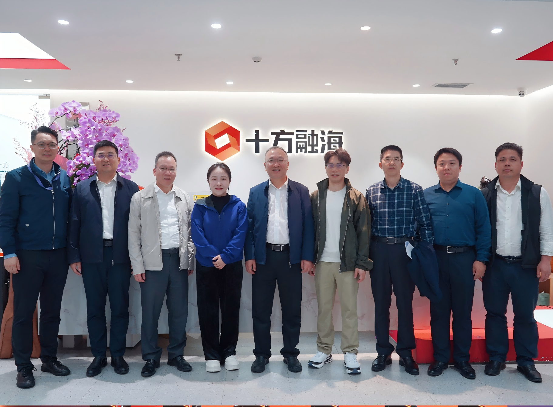 南山区辅导带队调研海洋之神8590，，，，，，，，携手共探AI利用之路！新闻配图